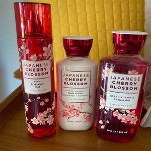 Bath & Body Works Japanese Cherry Blossom 🌸